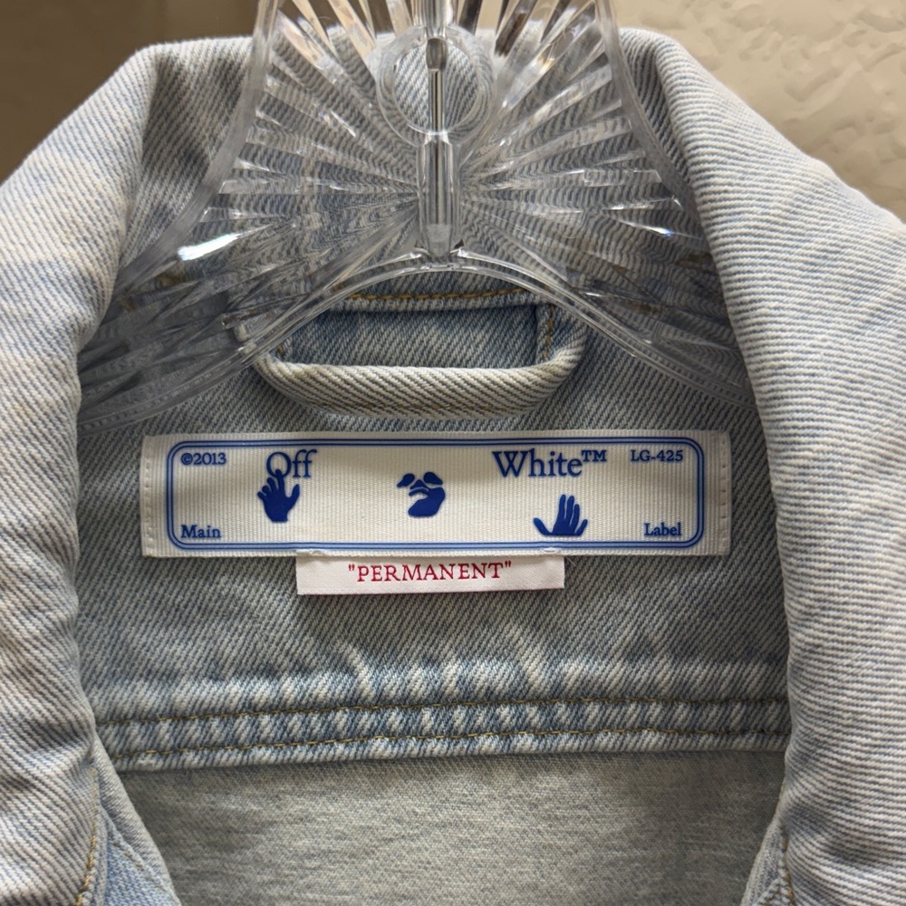 Off-White 100% Authentic Light Gray Denim Jacket - Picture 4 of 8